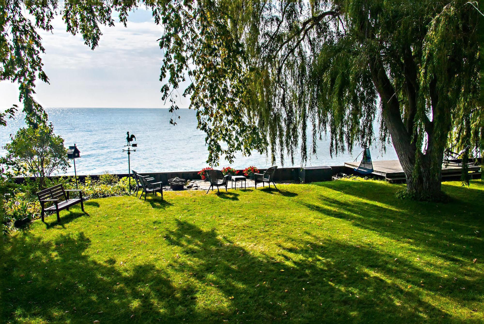 Point Pelee Lakeshore B&B Лимингтон Экстерьер фото